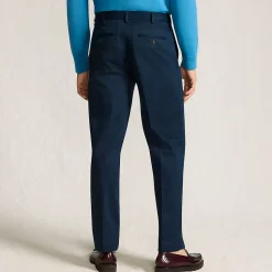 CLASSIC COMFORT. Bügelleichte Chino für Herren