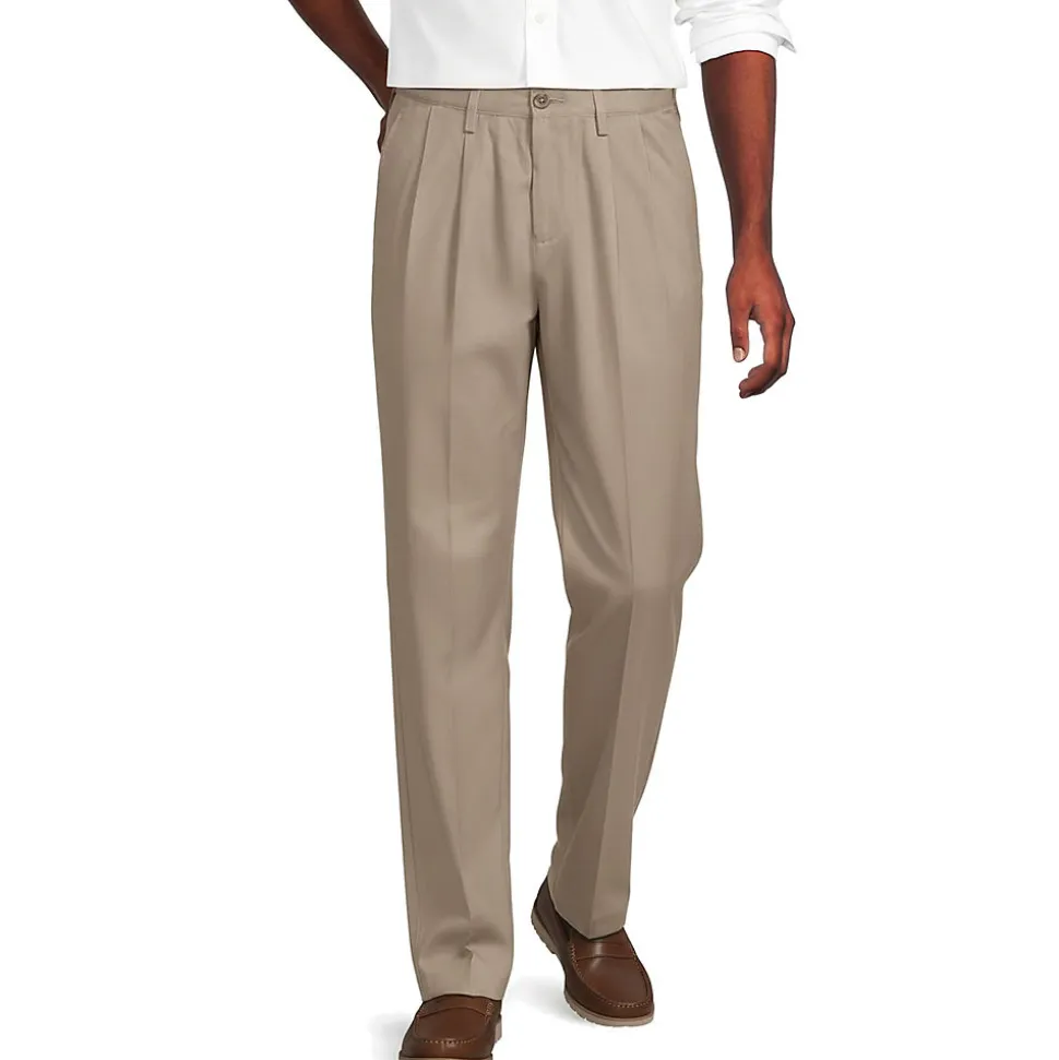 CLASSIC COMFORT. Bügelleichte Chino mit Bundfalten für Herren