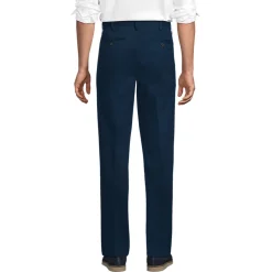 CLASSIC COMFORT. Bügelleichte Chino mit Bundfalten für Herren