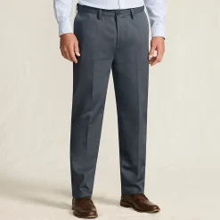 CLASSIC COMFORT. Bügelleichte Chino für Herren