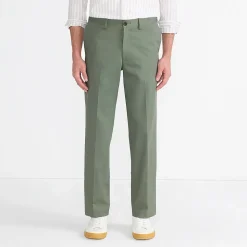 CLASSIC COMFORT. Bügelleichte Chino für Herren