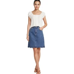 Kurzer Soft Denim Rock mit besticktem Saum