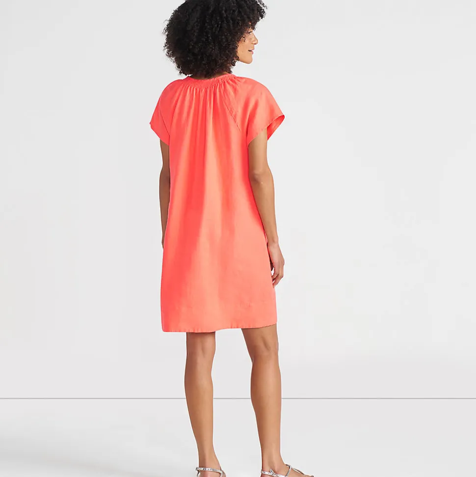 Leinenkleid mit Smok-Ausschnitt für Damen