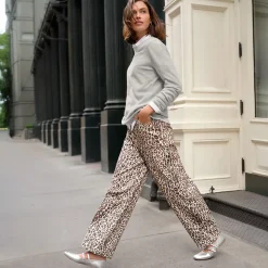 Weite Hose mit Leomuster für Damen